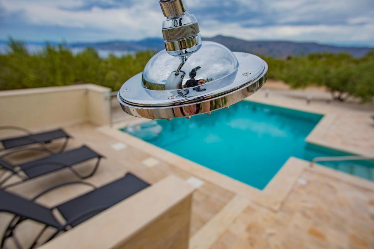 Opg Villa Meri Pucisca Buitenkant foto