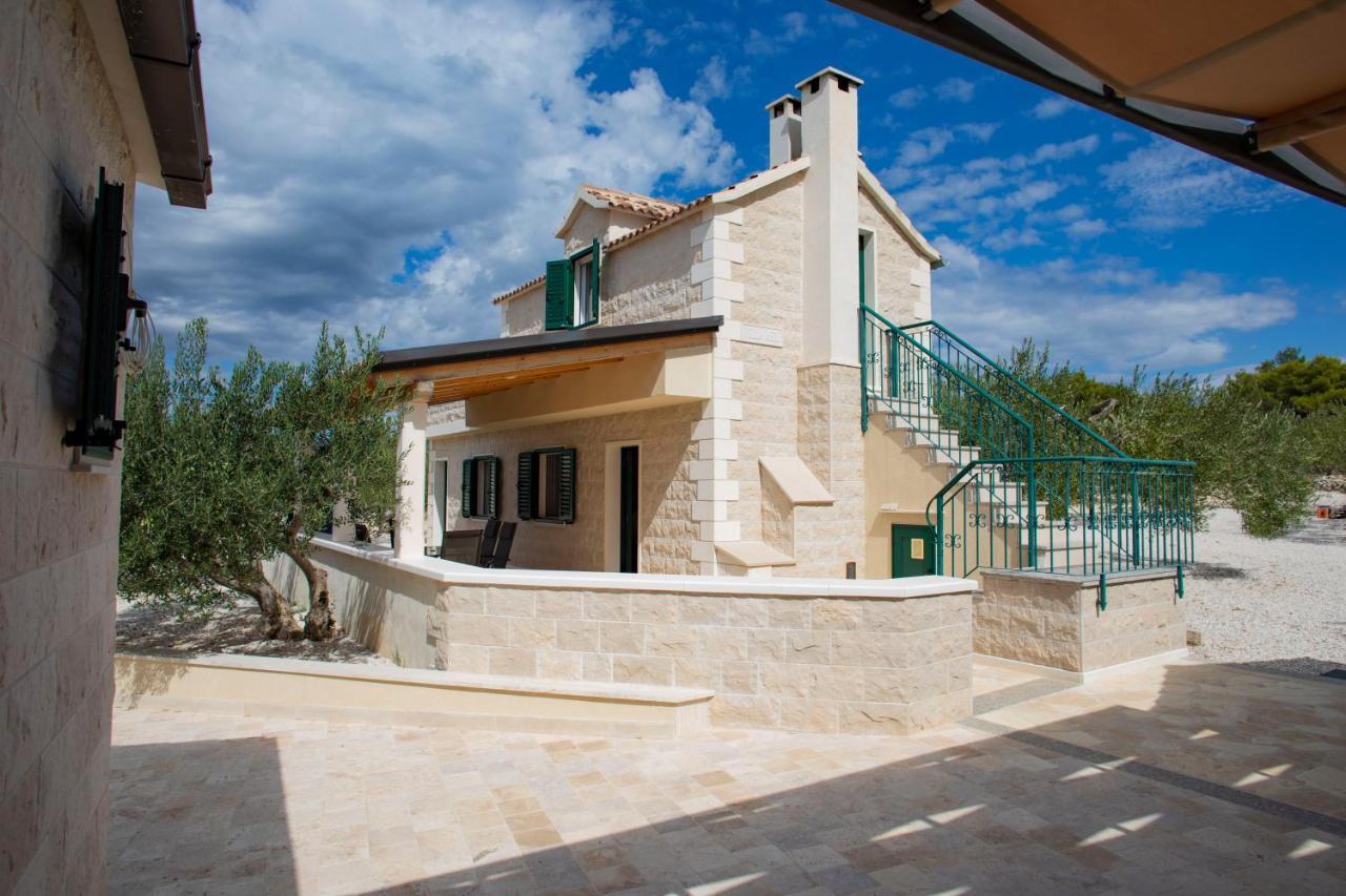 Opg Villa Meri Pucisca Buitenkant foto