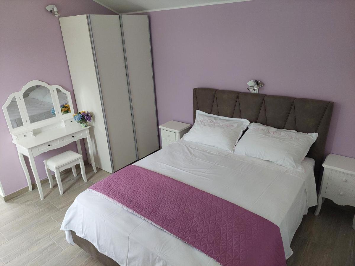 Opg Villa Meri Pucisca Buitenkant foto